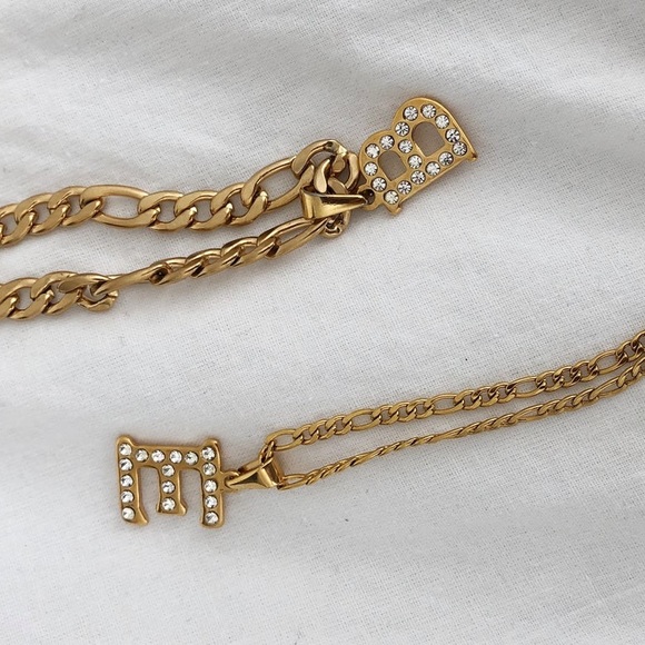 NWOT “E” Initial Pendant Chain Necklace with Extender + Box - Picture 16 of 16